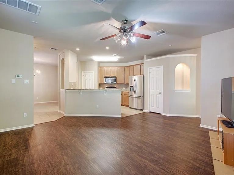 1310 W Parmer Ln #24B — Photo 6