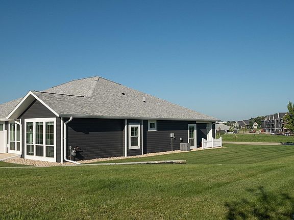 2nd image of 1420 Canal Dr #1