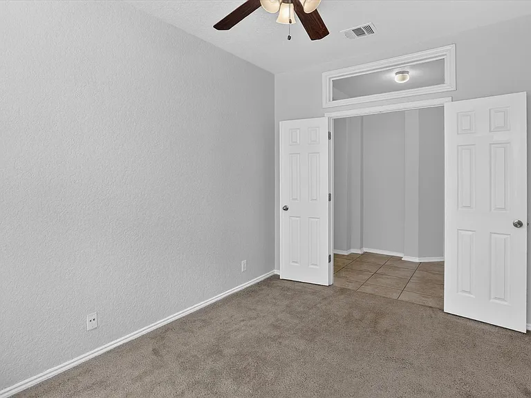 6913 Abbey Fls — Photo 10