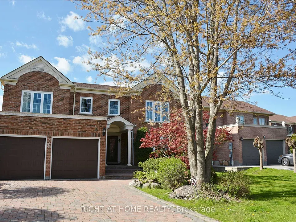 6 Cowles Ct