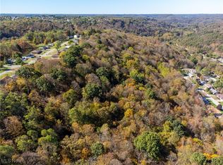 Woodview Dr, Weirton, WV 26062