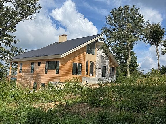 2nd image of 126 Green Cliffs Road