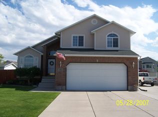 1085 W 4150 S, Riverdale, UT 84405
