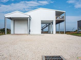 38 Penny Ln, Pt O Connor, TX 77982