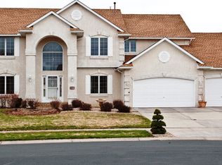 8054 Narcissus Ln N, Maple Grove, MN 55311