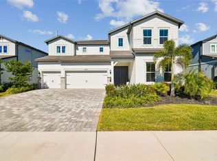 13816 Sharp Hawk Dr, Riverview, FL 33569