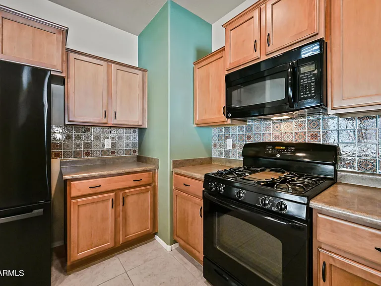 26182 W Tonto Ln — Photo 9