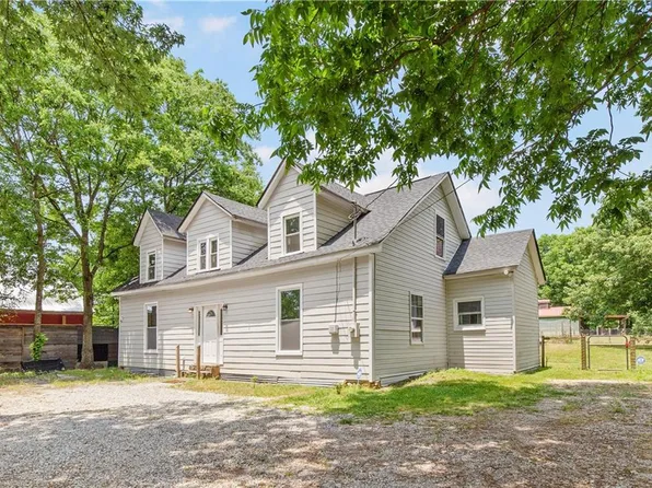 3339 Pine Log Rd NE, Rydal, GA 30171