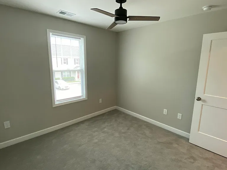 155 Lincoln Place Cir — Photo 15