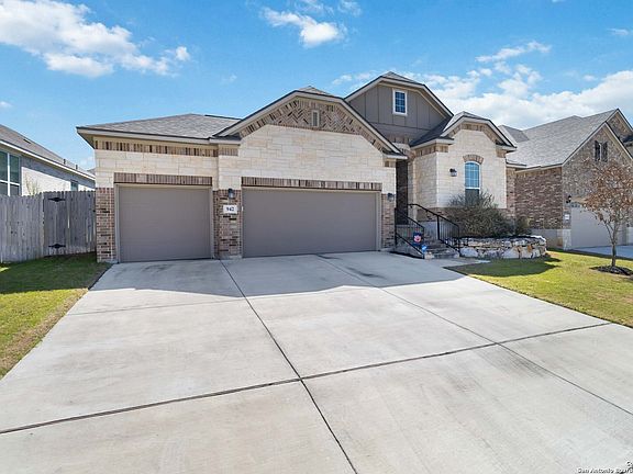 4th image of 942 Vista Placera