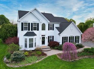 21 Chadwick Mnr, Fairport, NY 14450