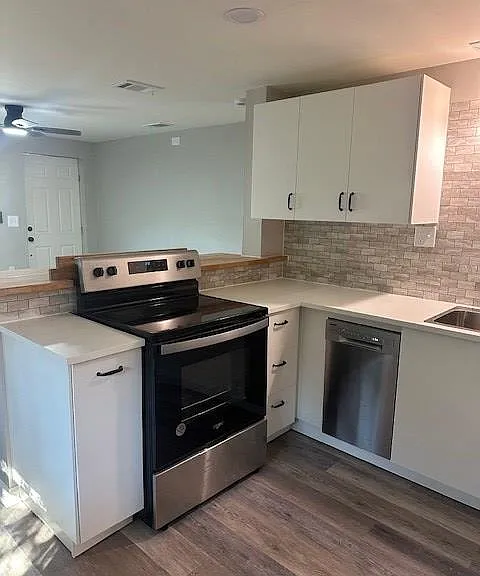 4 E Washington Ave — Photo 7