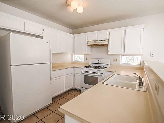 3rd image of 5259 Silverheart Ave