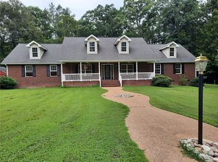 6563 Beaverdam Ln, Gloucester, VA 23061