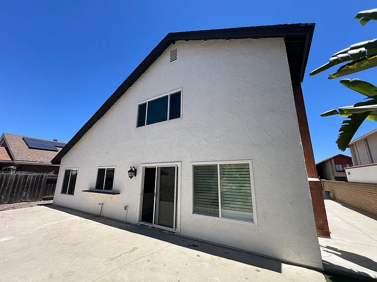 1371 La Mancha Pl — Photo 28