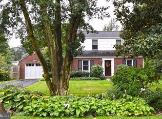 6437 Spring Ter, Falls Church, VA 22042