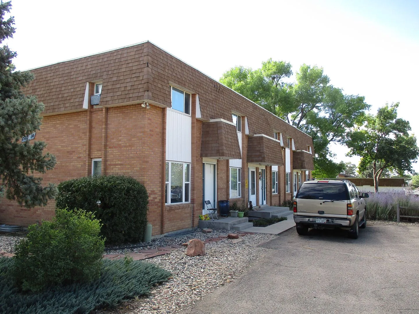 Beautiful 1 Bedroom, 1.5 Bath 2 story townhome style apartment in Loveland! 1508 W 29th Street — Photo 2