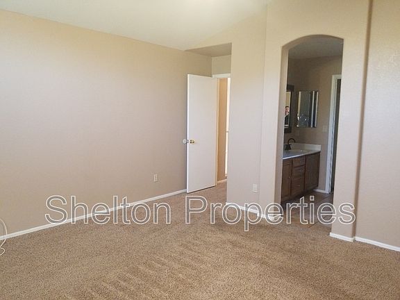 4th image of 6822 W Louise Dr