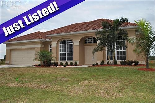 1st image of 423 NW 32nd Pl