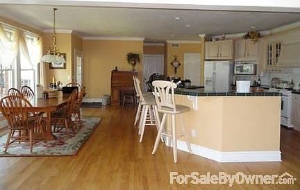 Kitchen : View from hearth room