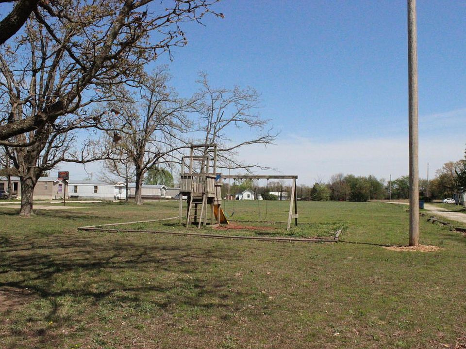 2nd image of Riggs Ranch Trail Lark Rd