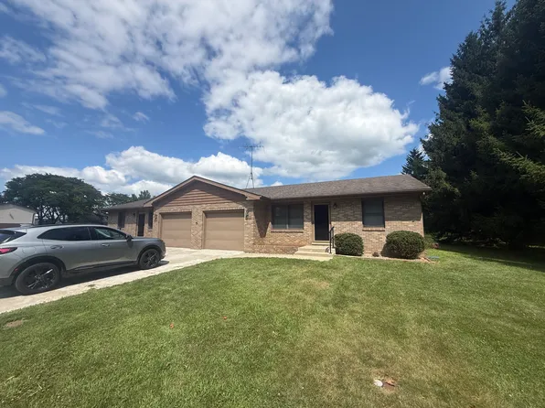 1519 Almond St SW, Demotte, IN 46310