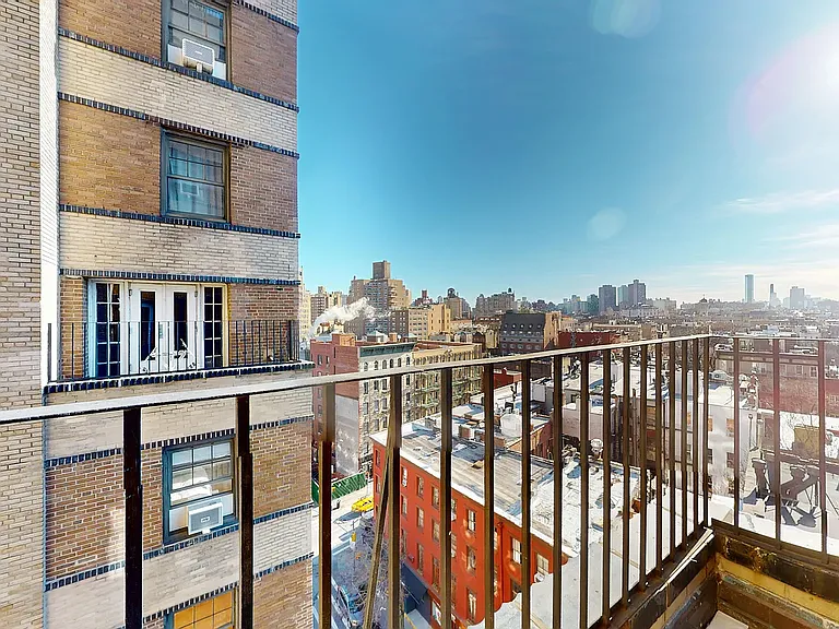 95 Christopher St #10J — Photo 3