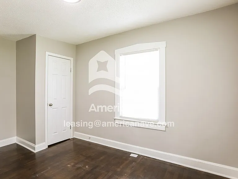 731673_011_bedroom_12699386.jpg