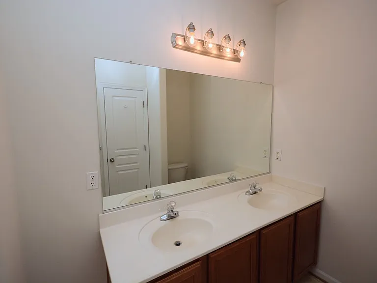5062 Glen Canyon Dr — Photo 34