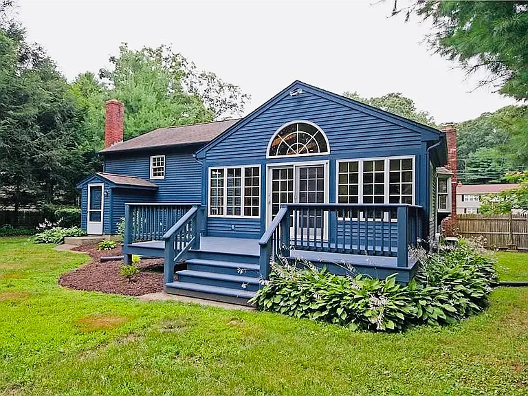 5 bed, 1.5 bath, 1915 sqft, $5,000 — Photo 1
