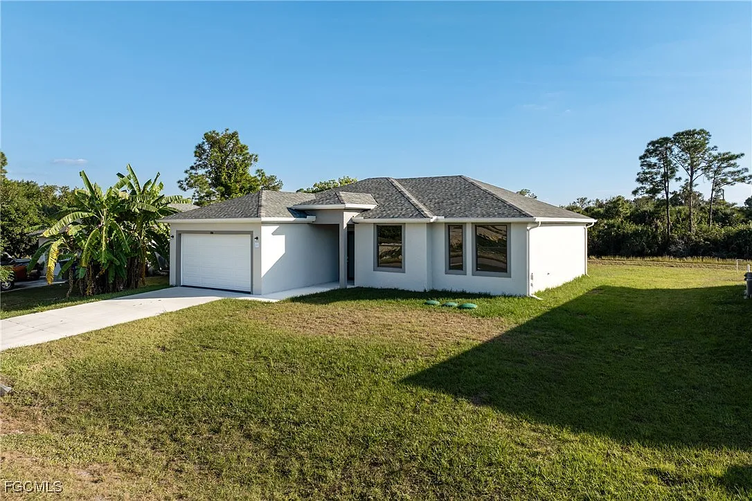 3 bed, 2.0 bath, 1593 sqft, $1,990 — Photo 2