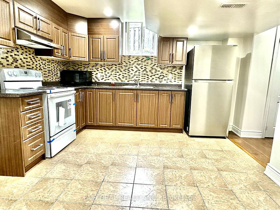 1st image of 47 Snow Leopard Ct #2