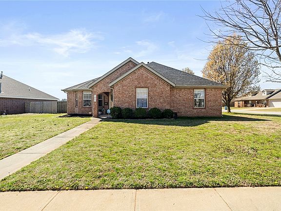 2nd image of 1407 Spruce St