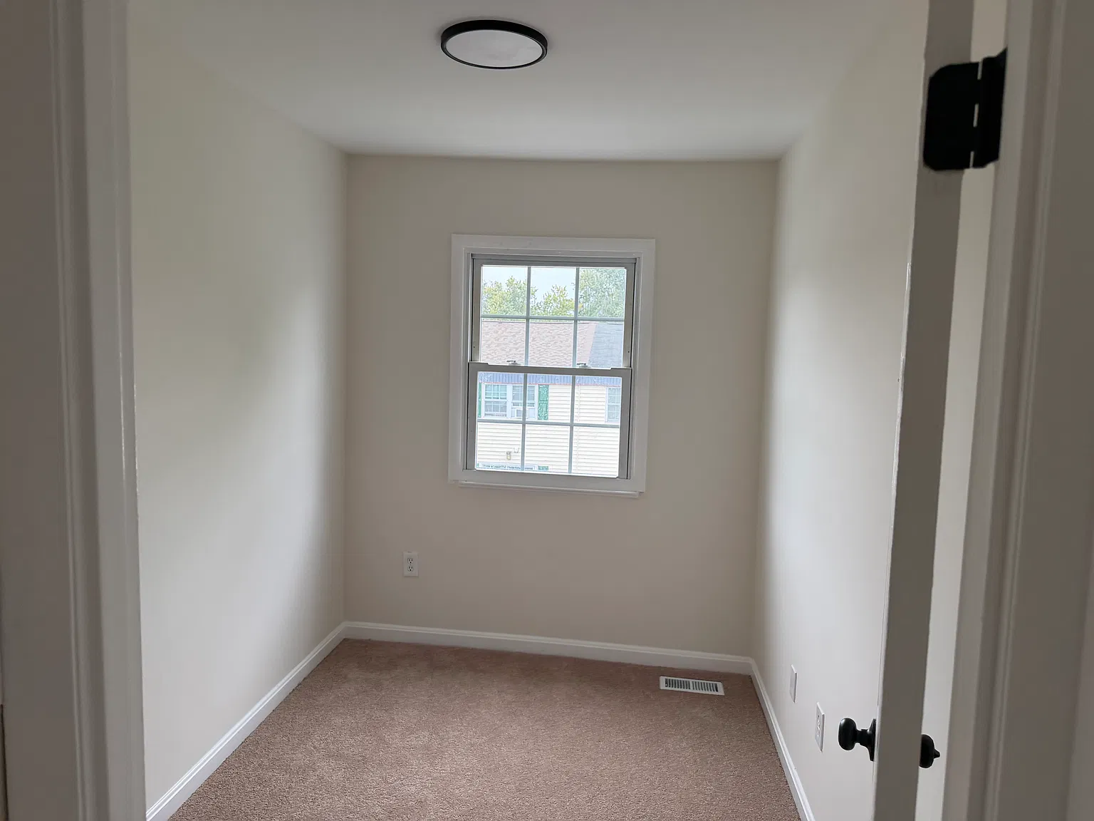 4 bed, 1485 sqft, $2,500 — Photo 4