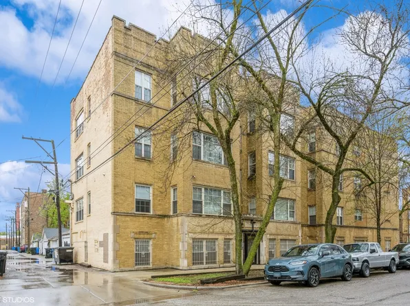 3549 W Belle Plaine Ave #1W, Chicago, IL 60618