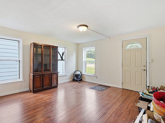 3rd image of 745 1st Ave