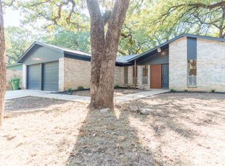 2920 Duff Dr, Arlington, TX 76013