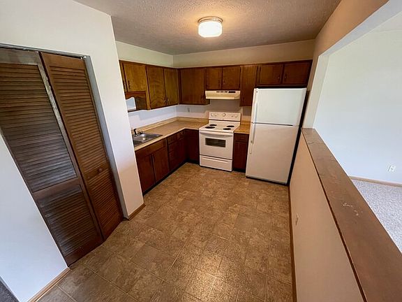 2nd image of 3979 Scenic Trl APT 3