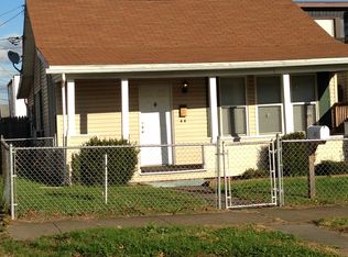 421 9th St, Huntington, WV 25701