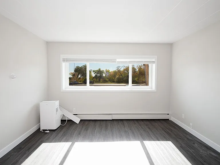 2075 Portage Ave #102 — Photo 24