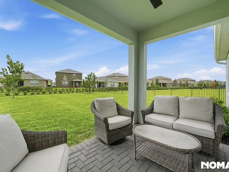 12220 SW Roma Cir — Photo 33