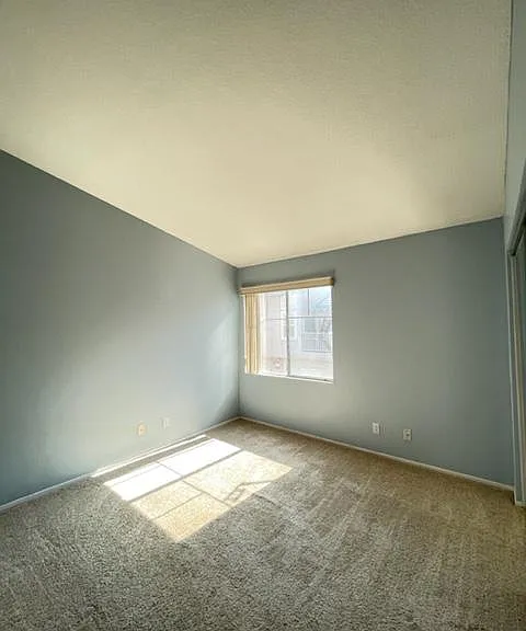 1004 N Turner Ave — Photo 14