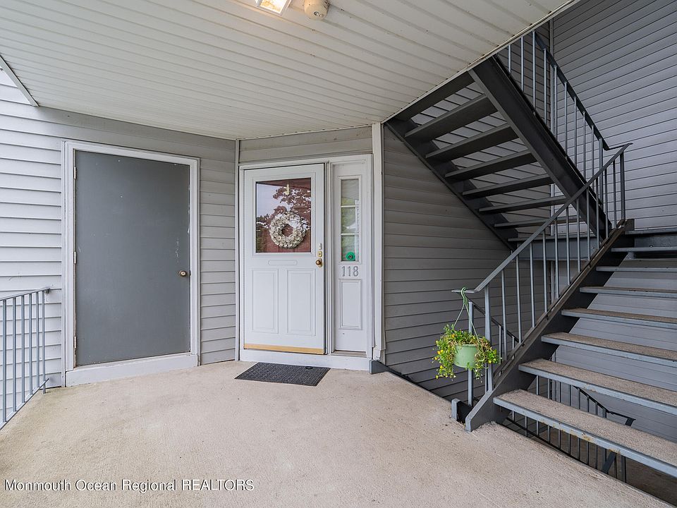 118 Waters Edge Drive, Toms River, NJ 08753 Zillow