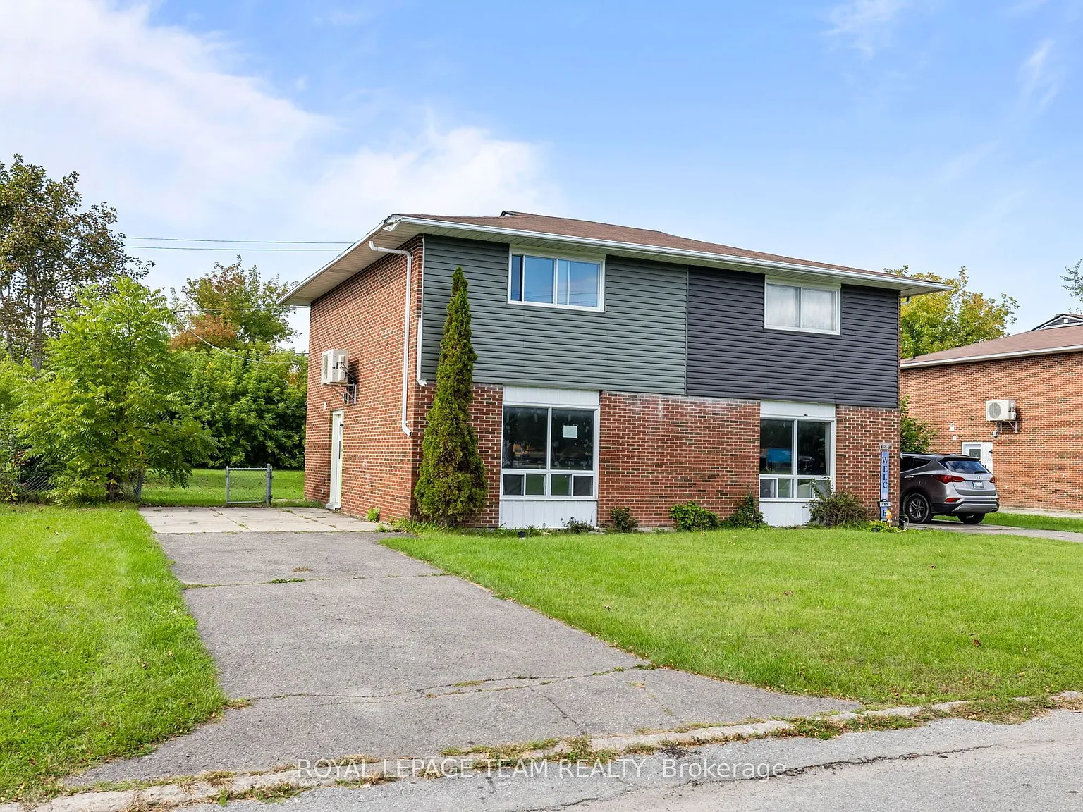 3 bed, $2,700 — Photo 1