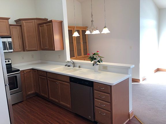 4th image of W197N16925 Stonewall Dr Unit 302