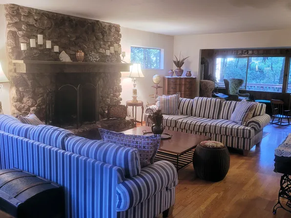 111 Acorn Dr #1, Boulder Creek, CA 95006