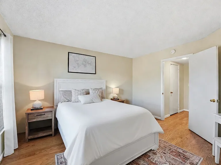 2100 Langston Blvd #207 — Photo 9