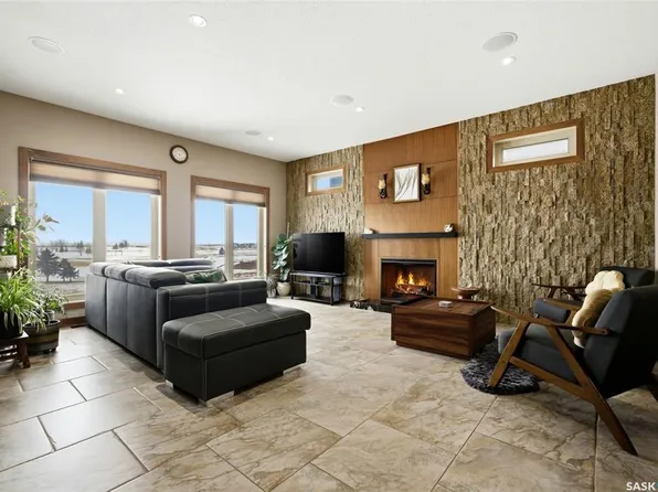 7502 Lilac PLACE, Regina, SK S4Y 0B3