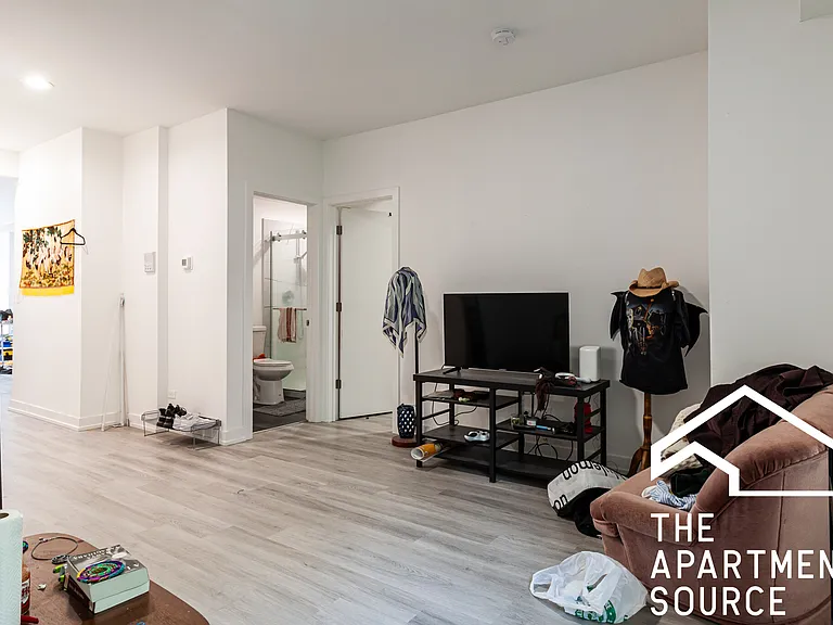 4937 N Saint Louis Ave #2S — Photo 7
