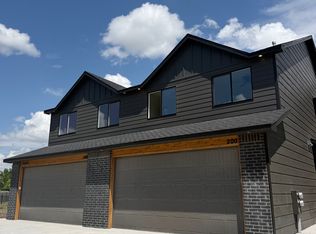 3604 N Killarney Ct, Wichita, KS 67206